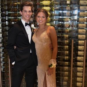 Sherri Hill Gold Prom dress